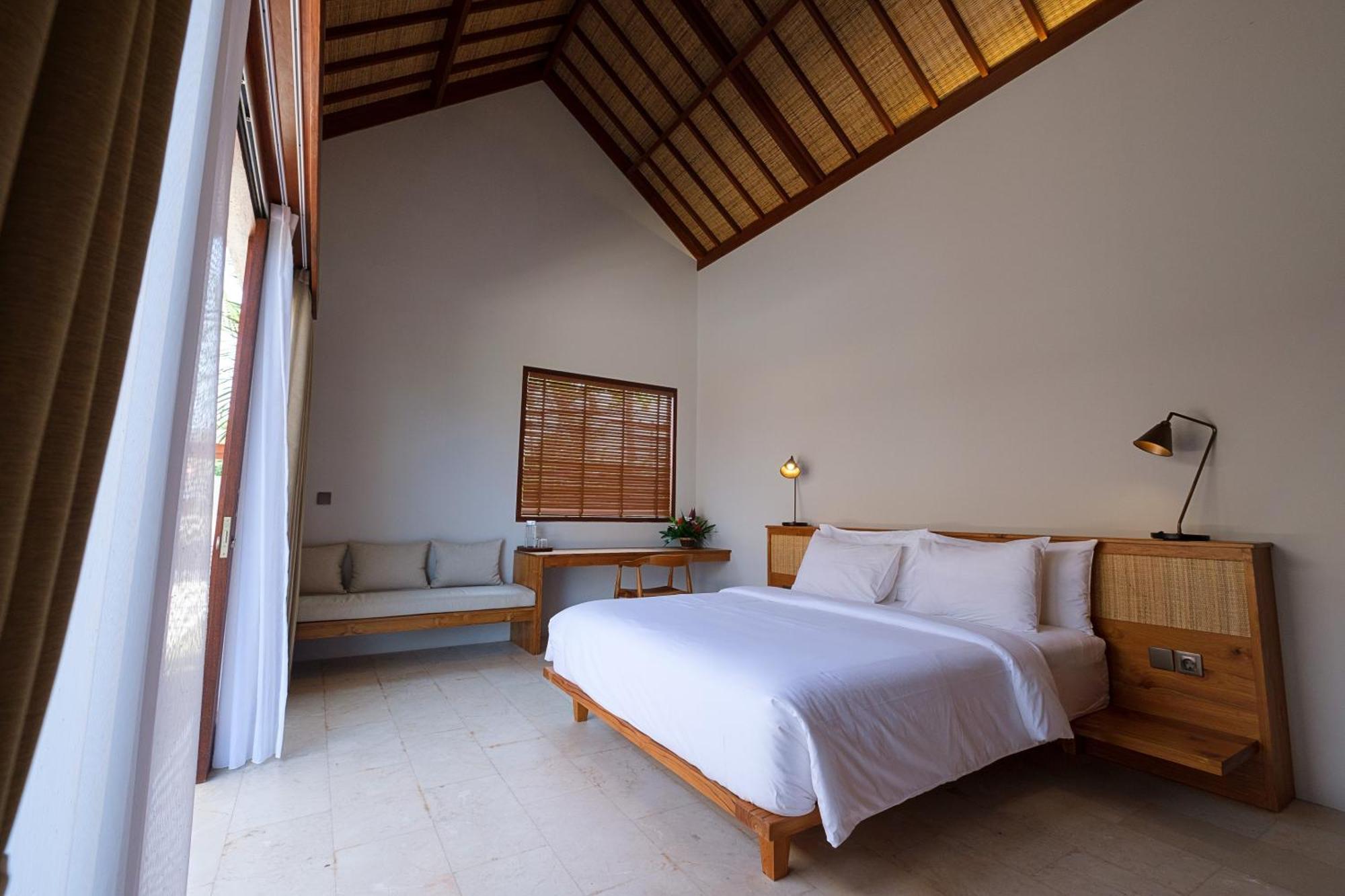 Amarta Beach Retreat By Nakula Tabanan  Phòng bức ảnh